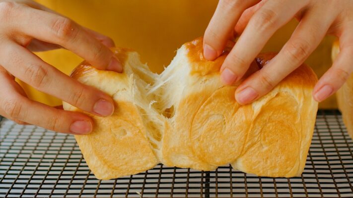 Bánh mỳ nhân dừa Thủy Vinh